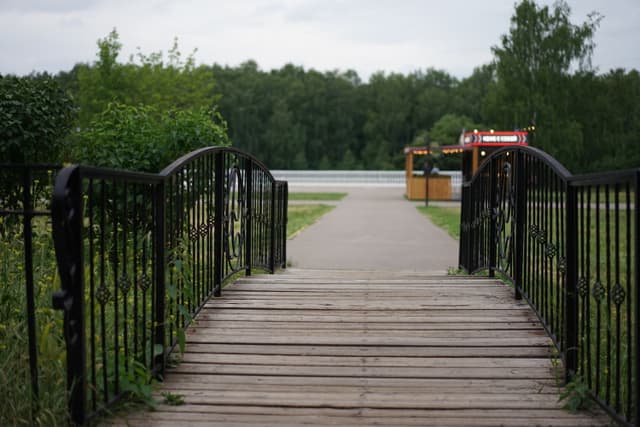 Парк на улице Молодежная - фото 2